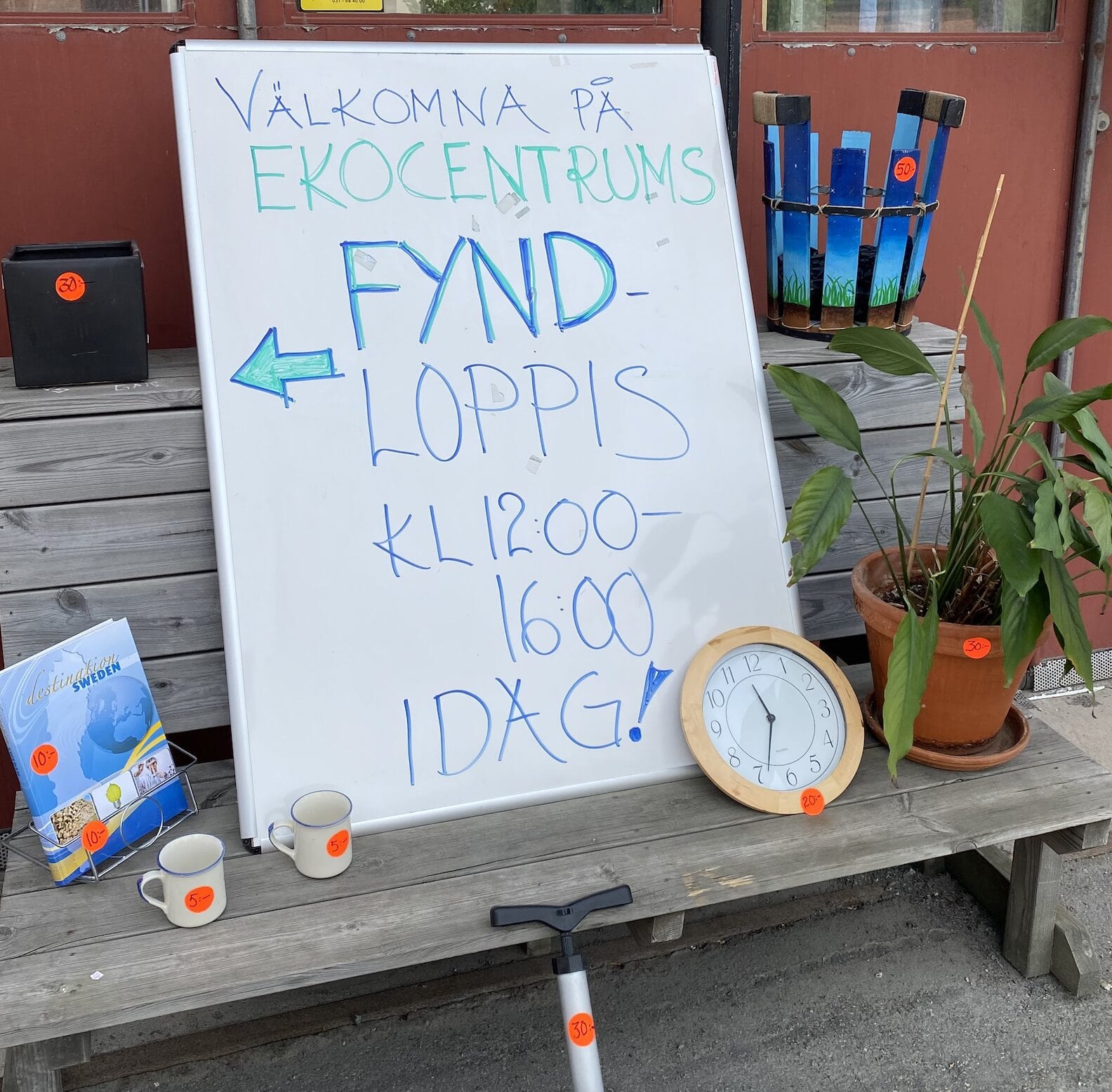 HJÄRTLIGT VÄLKOMNA PÅ FYND-LOPPIS!